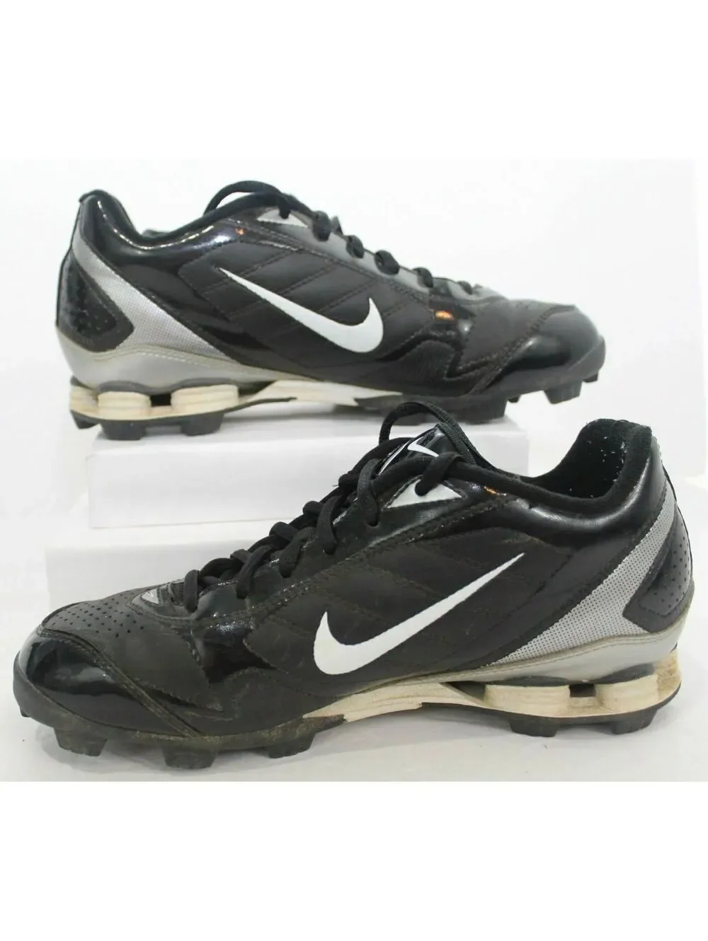 Nike Youth Size 5.5Y Womens Sz 7.5 Baseball Softball Football Expand Tech Cleats